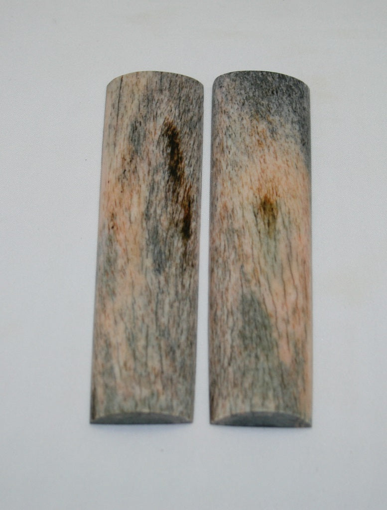 NB104LT55  Giraffe Bone Scales