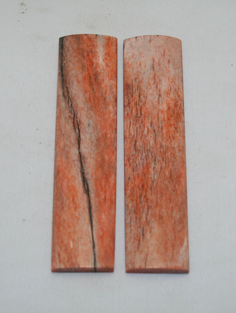 NB104MF15  Giraffe Bone Scales