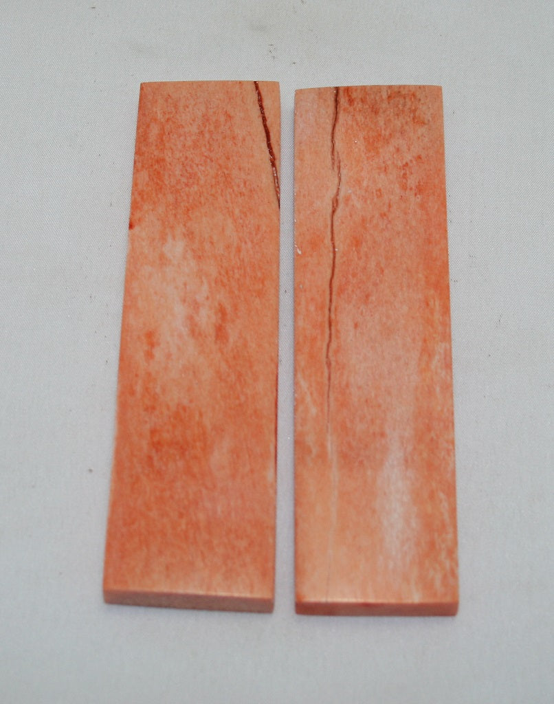 NB104MF17  Giraffe Bone Scales