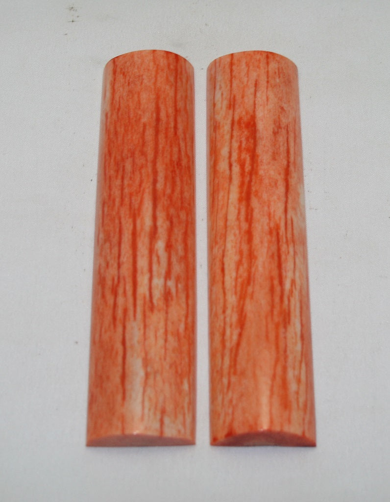 NB104MF27  Giraffe Bone Scales