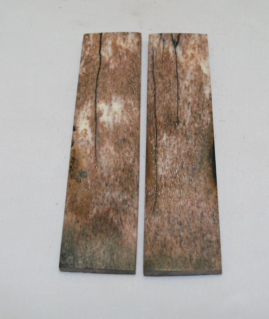 NB104MF3  Giraffe Bone Scales