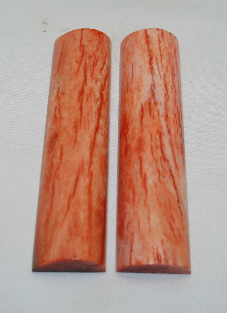 NB104MF50  Giraffe Bone Scales