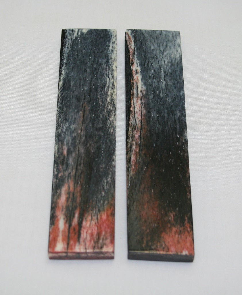 NB104MJ124  Giraffe Bone Scales