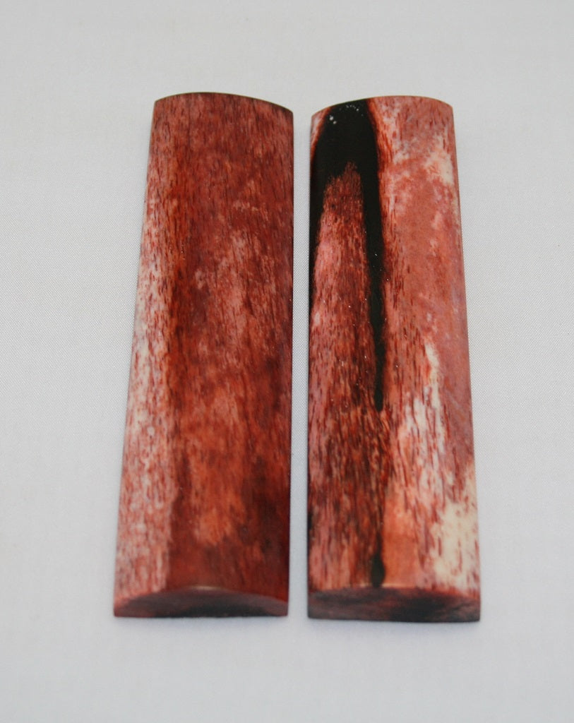 NB104MJ138  Giraffe Bone Scales