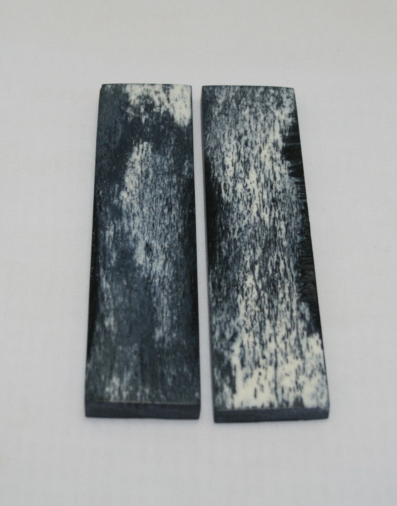 NB104MJ153  Giraffe Bone Scales