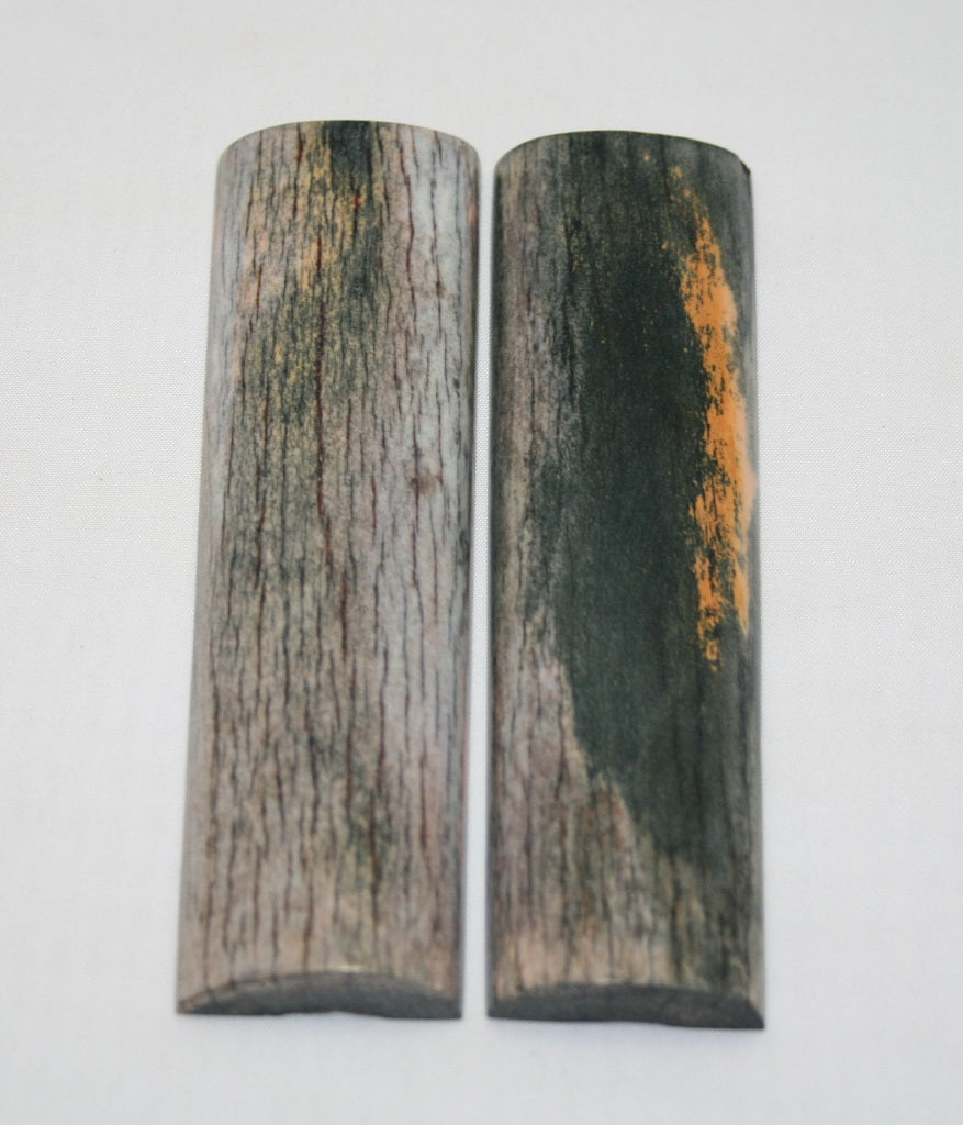 NB104MJ161  Giraffe Bone Scales