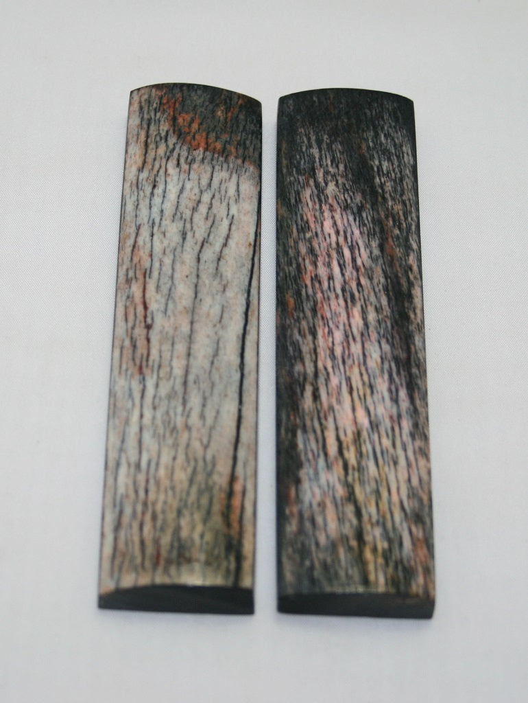 NB104MJ171  Giraffe Bone Scales