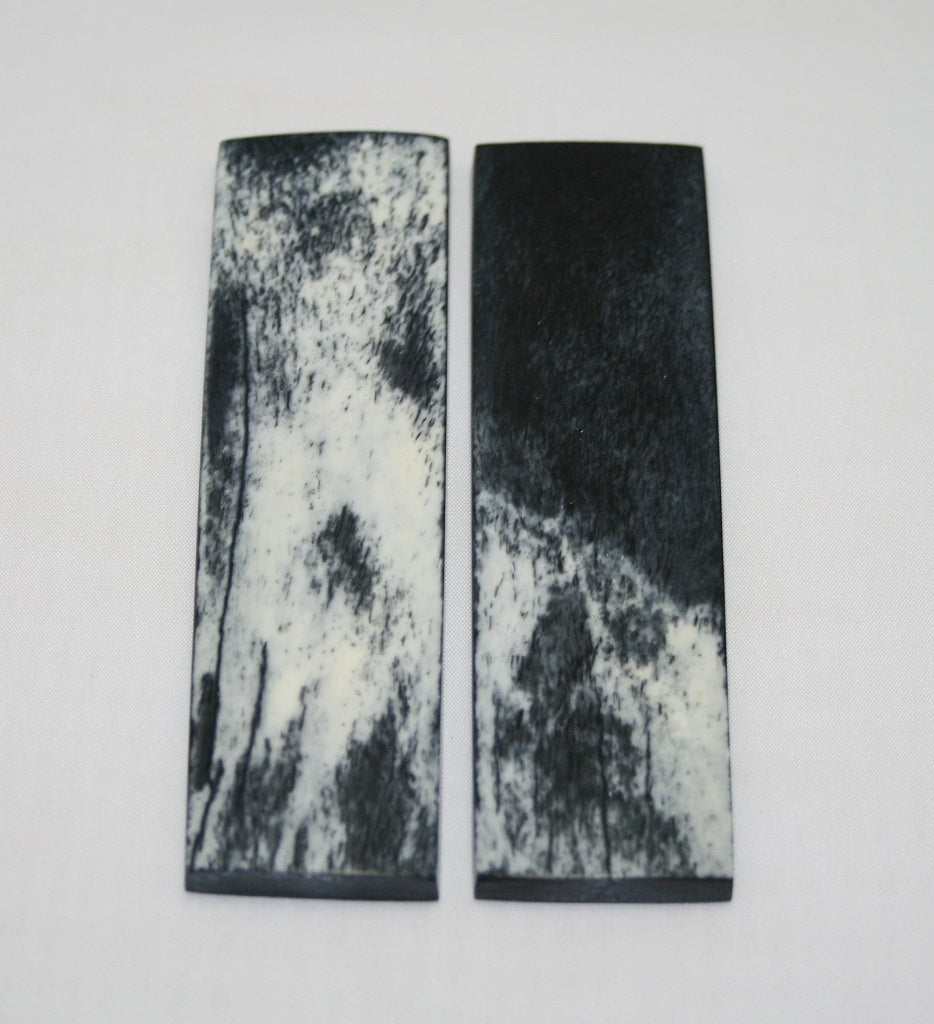 NB104MJ172  Giraffe Bone Scales