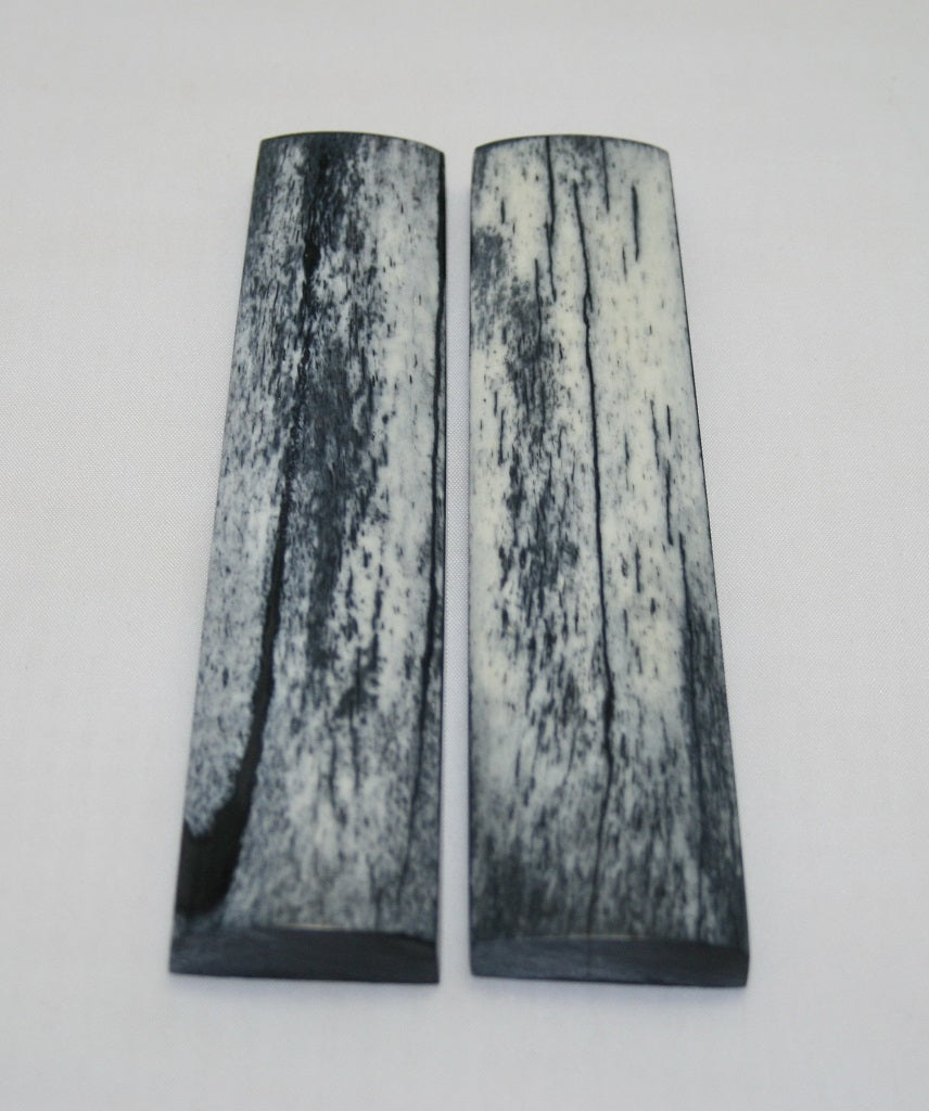 NB104MJ182  Giraffe Bone Scales