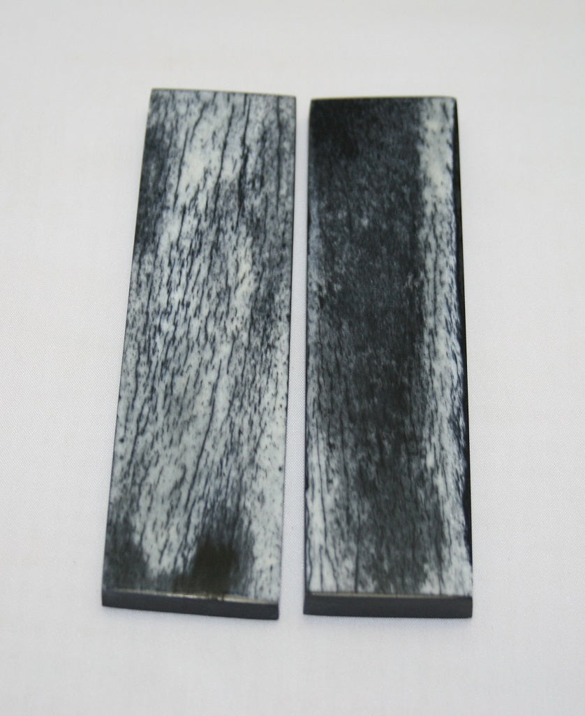 NB104MJ183  Giraffe Bone Scales