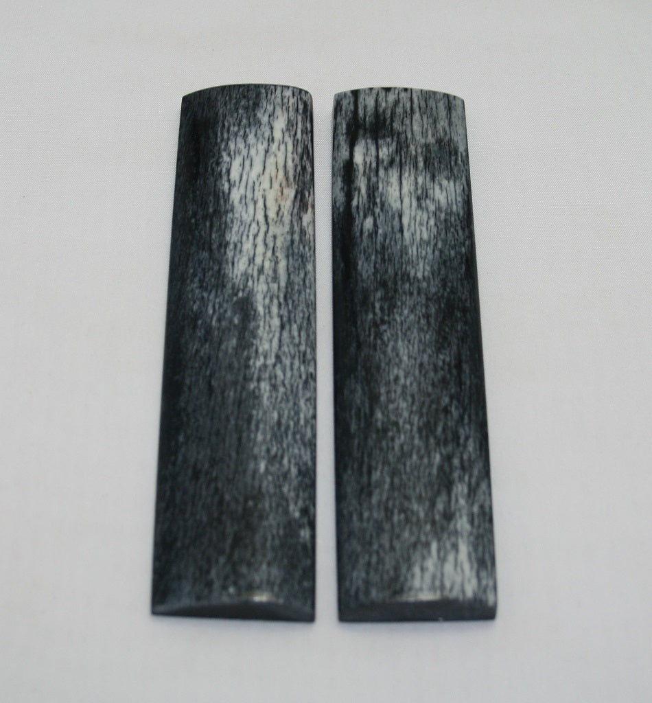 NB104MJ186  Giraffe Bone Scales