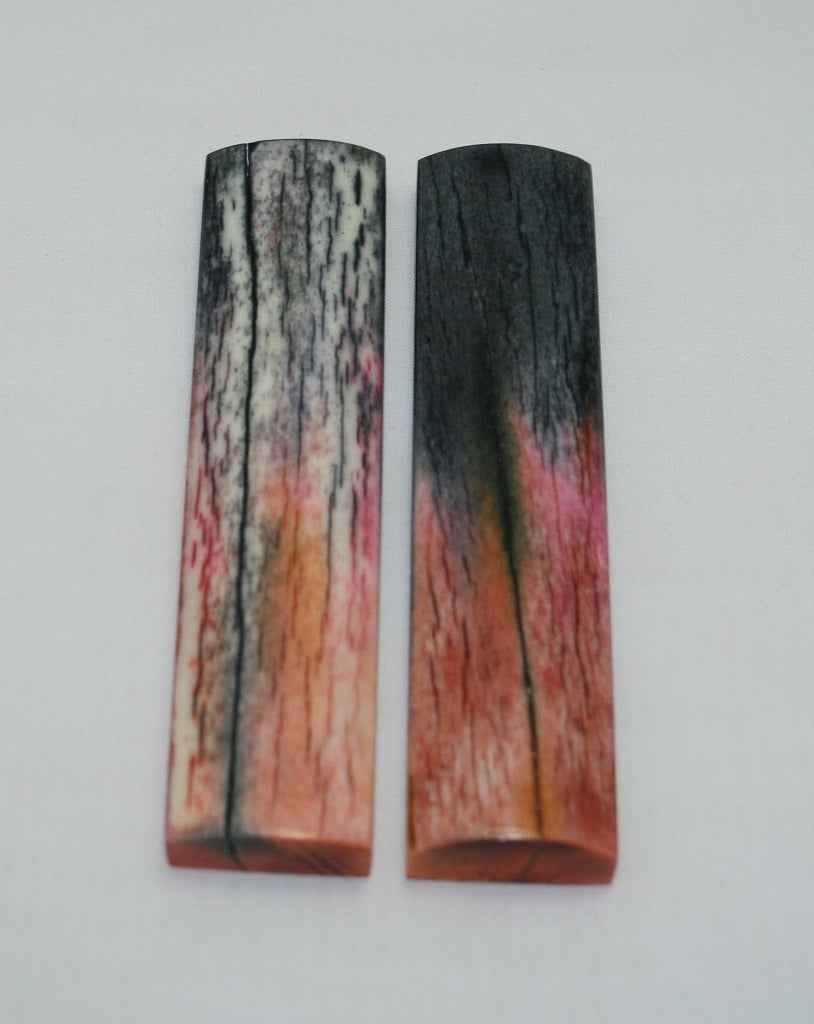 NB104MJ187  Giraffe Bone Scales