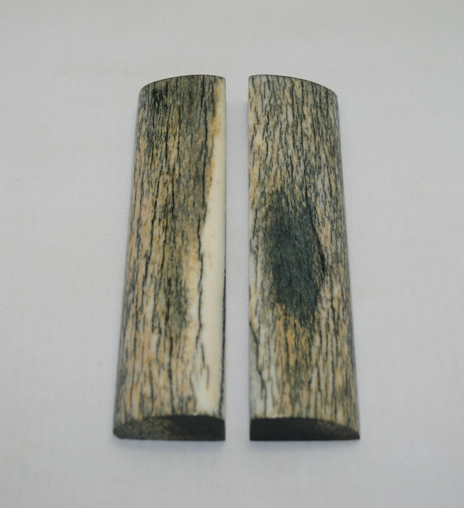 NB104MJ189  Giraffe Bone Scales