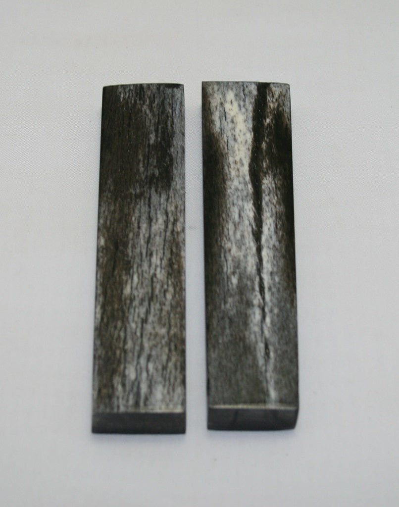 NB104MJ191  Giraffe Bone Scales