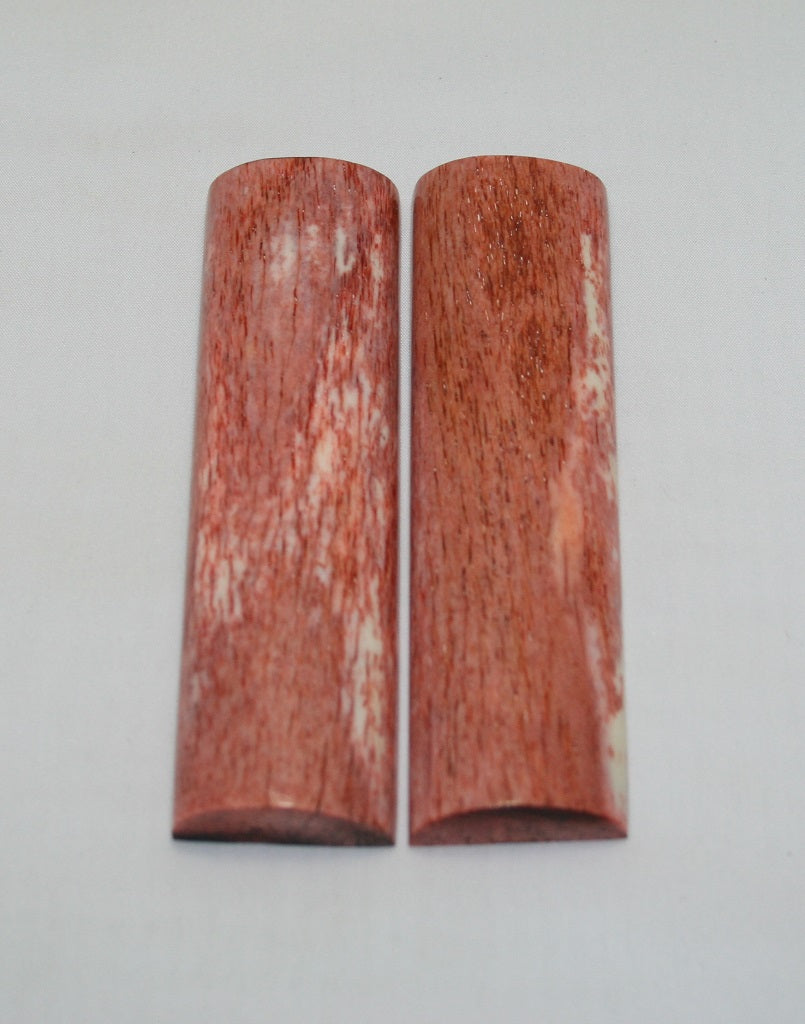 NB104MJ192  Giraffe Bone Scales