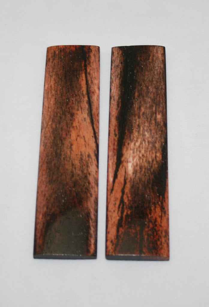 NB104MJ19  Giraffe Bone Scales