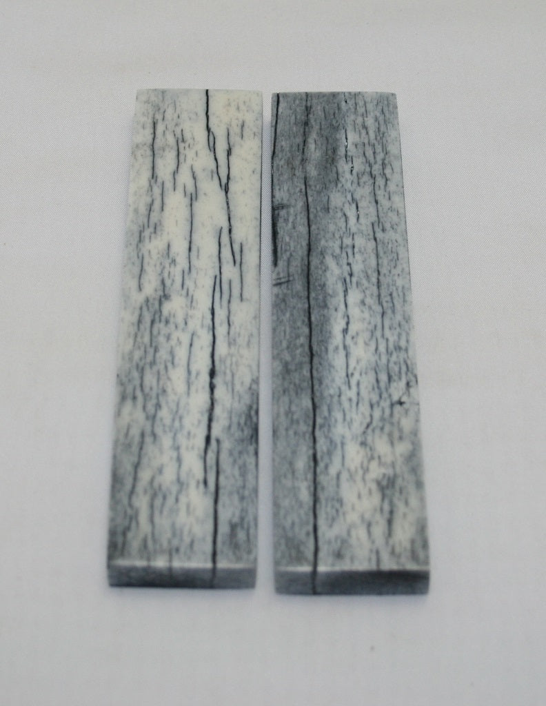 NB104MJ214  Giraffe Bone Scales