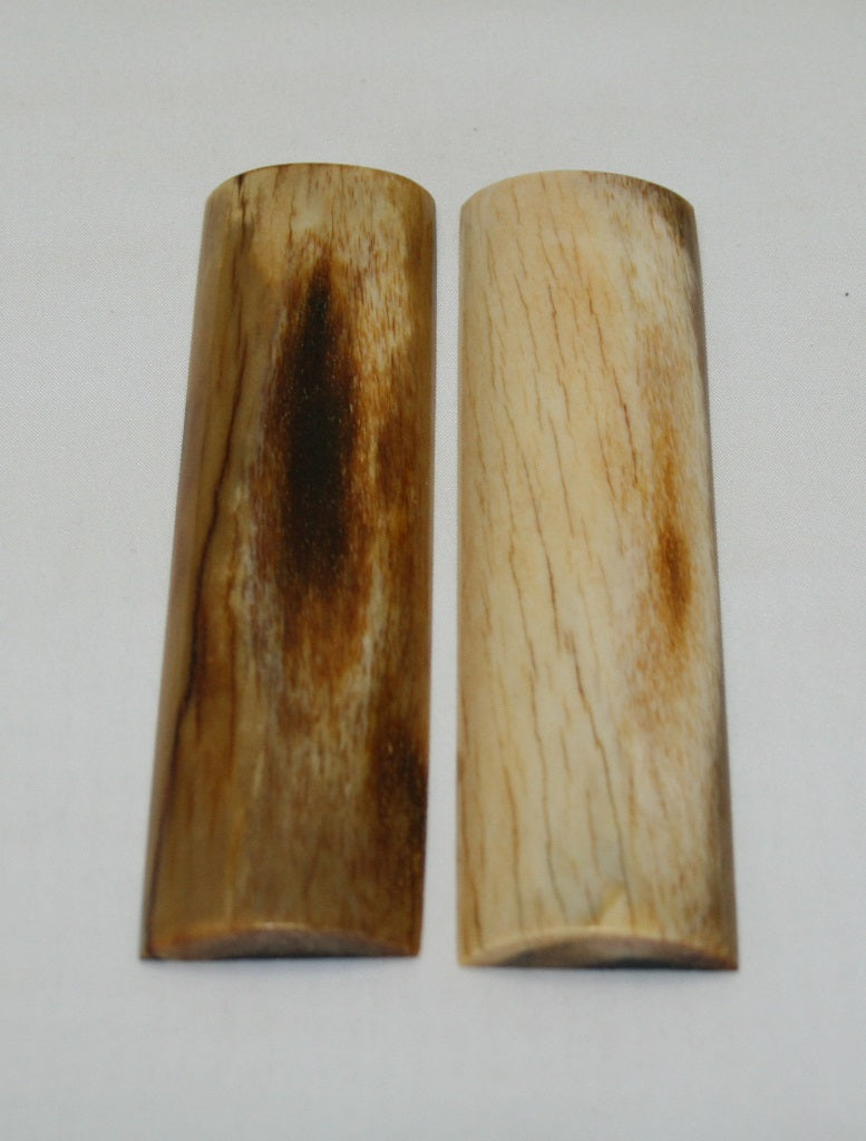 NB104MJ224  Giraffe Bone Scales