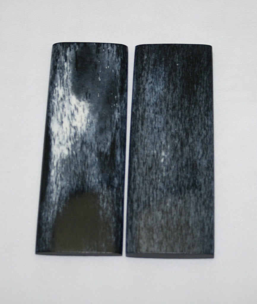 NB104MJ28  Giraffe Bone Scales