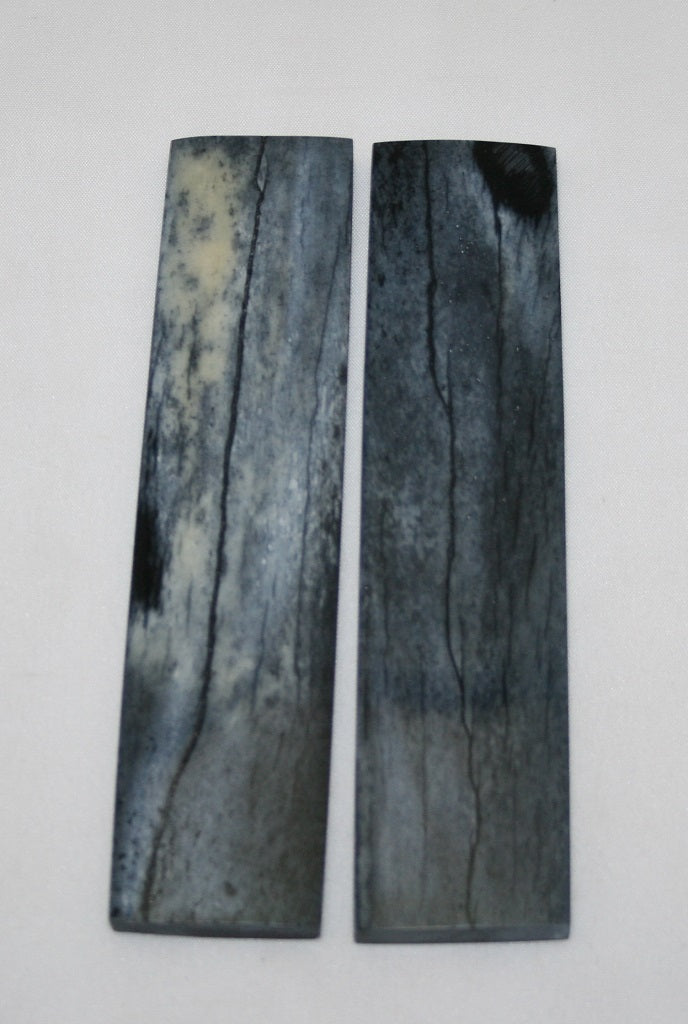 NB104MJ42  Giraffe Bone Scales