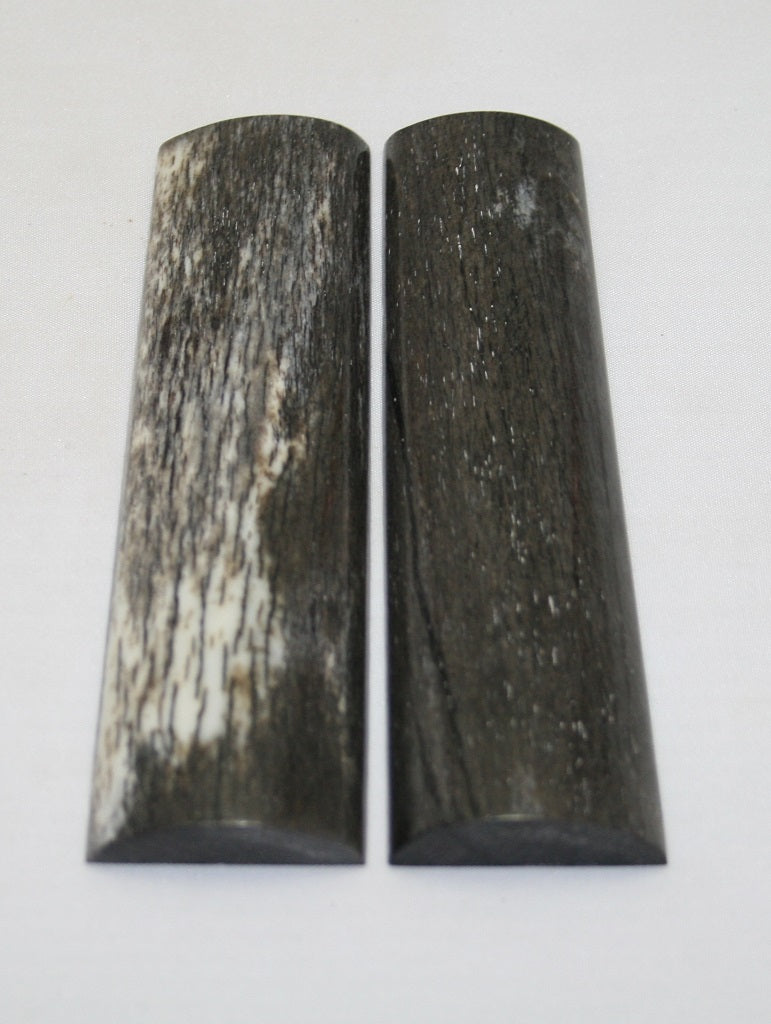 NB104MJ57  Giraffe Bone Scales