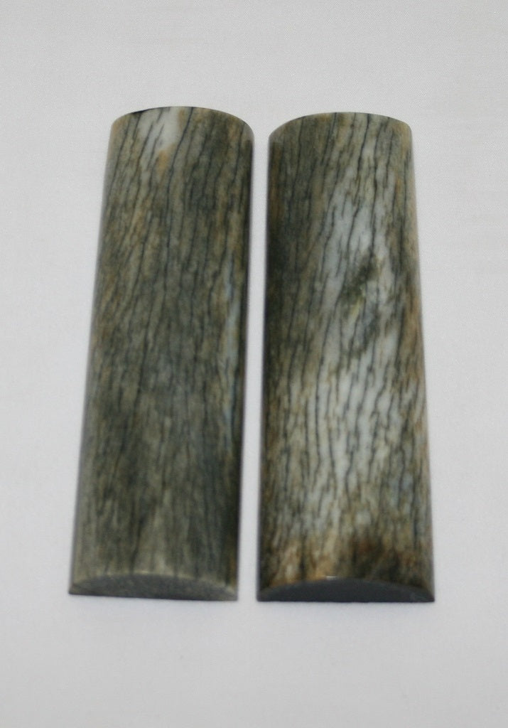 NB104MJ6  Giraffe Bone Scales