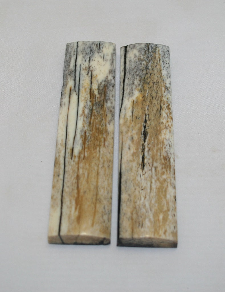 NB104MJ82  Giraffe Bone Scales