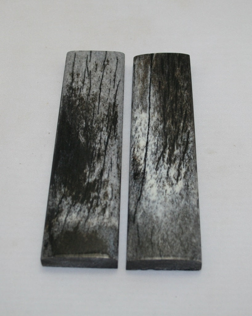 NB104MJ90  Giraffe Bone Scales