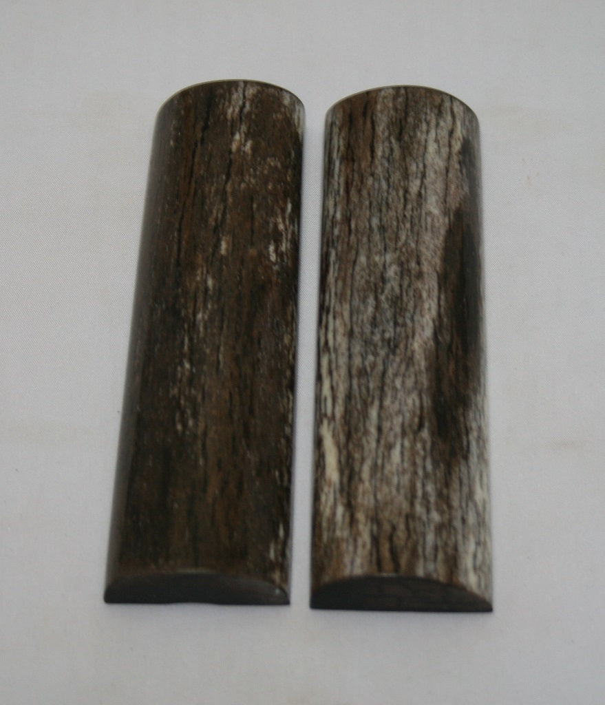 NB105FM46  Giraffe Bone Scales