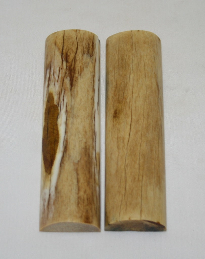 NB105FM58  Giraffe Bone Scales