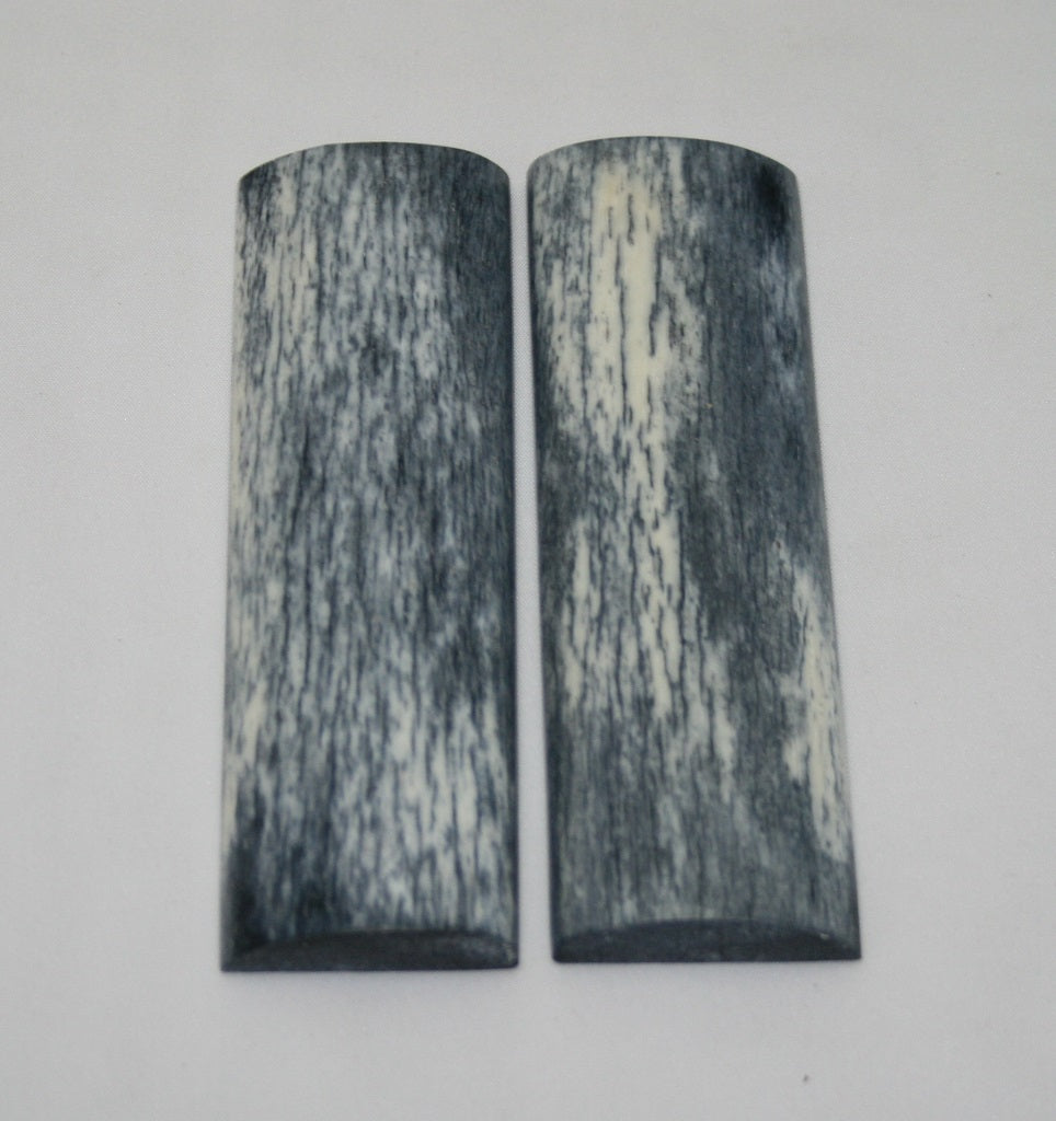 NB105FM93  Giraffe Bone Scales