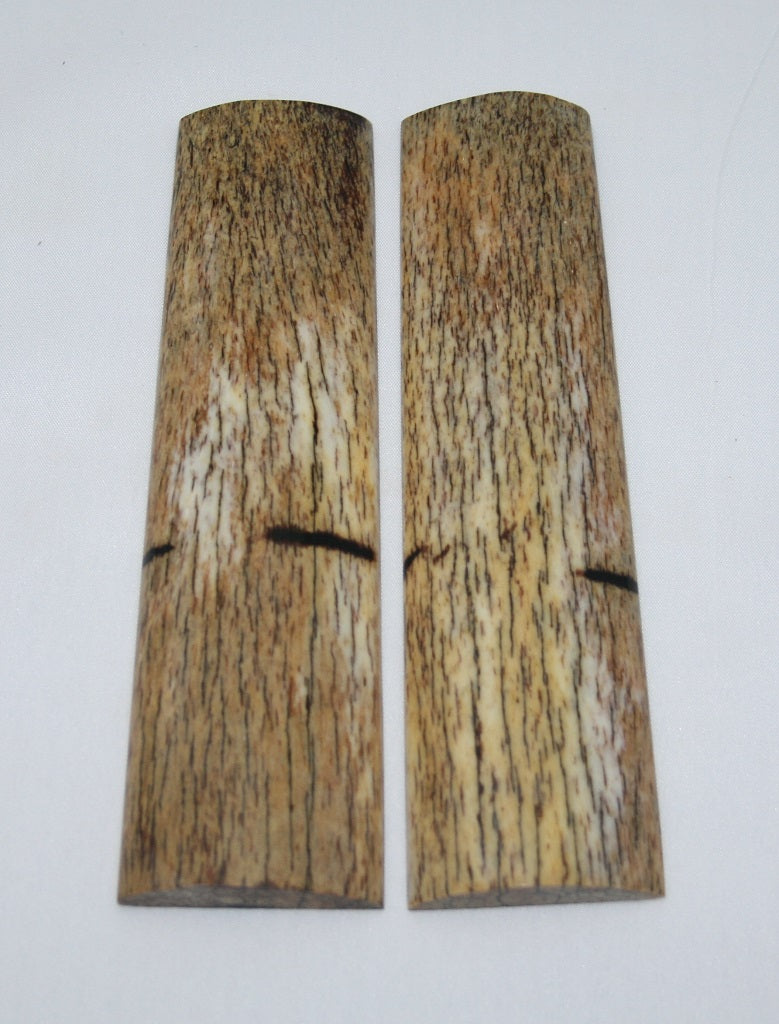 NB105G85  Giraffe Bone Scales