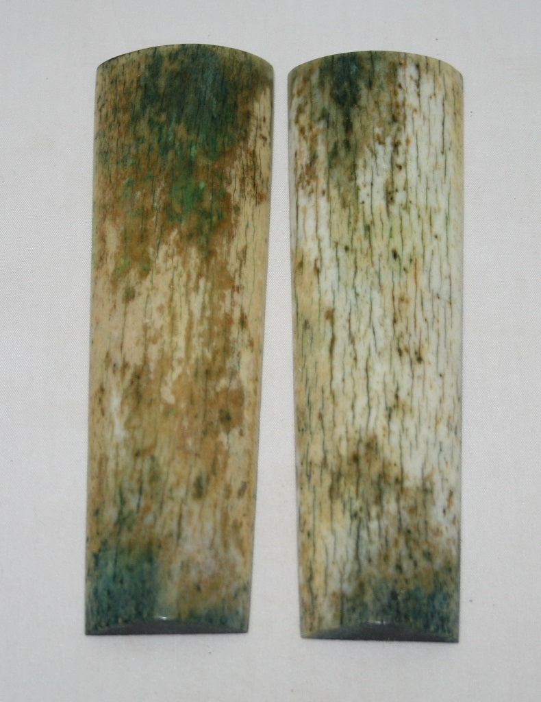 NB105L39  Giraffe Bone Scales