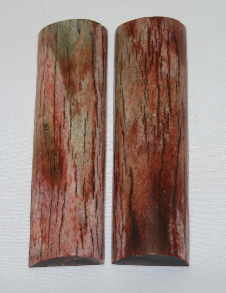 NB105L3  Giraffe Bone Scales