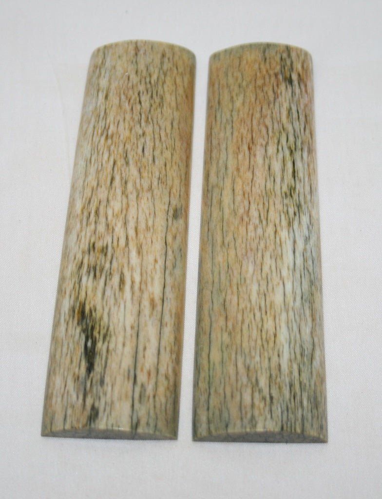 NB105L49  Giraffe Bone Scales