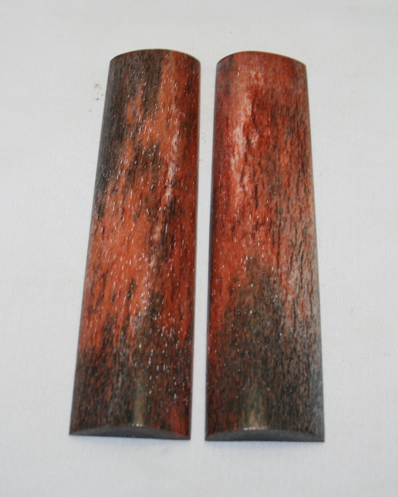 NB105MF31 Giraffe Bone Scales