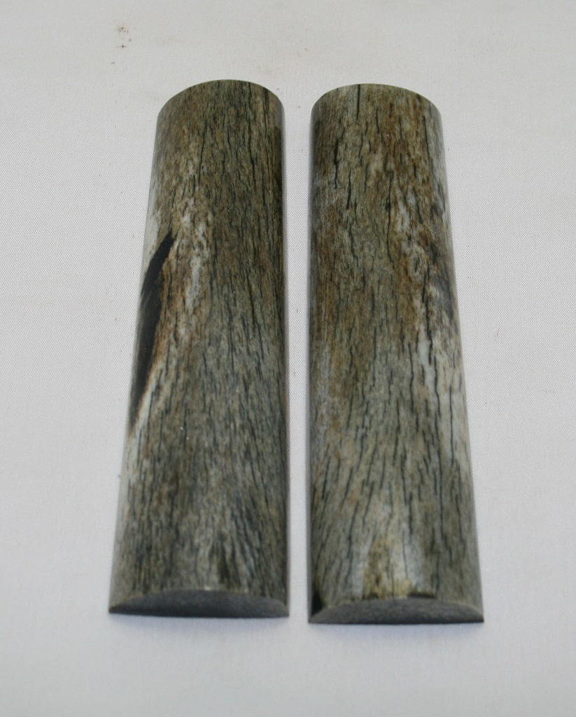 NB105MF33 Giraffe Bone Scales