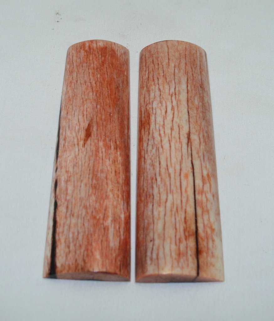 NB105MF34 Giraffe Bone Scales