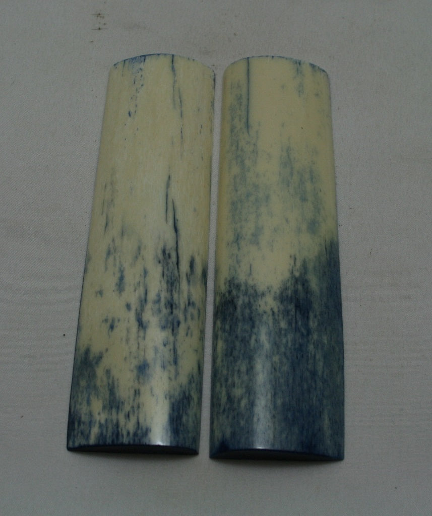 NB105MF67 Giraffe Bone Scales