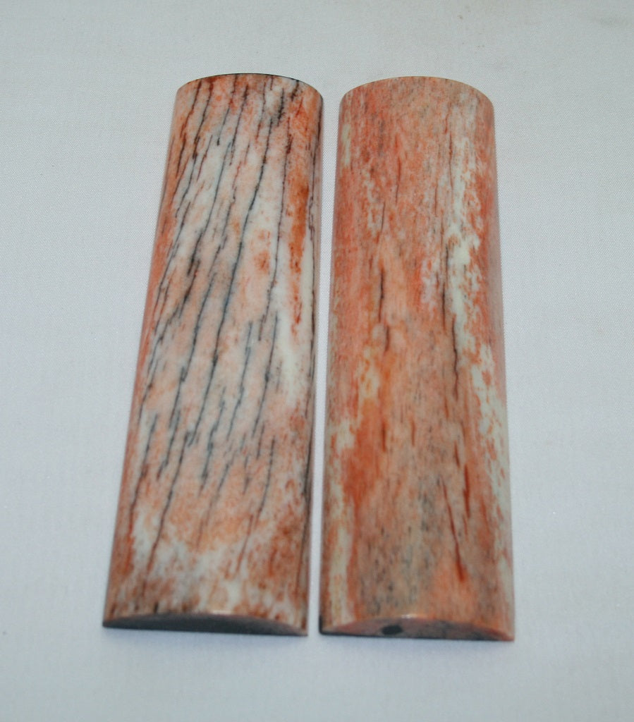 NB105MF70 Giraffe Bone Scales