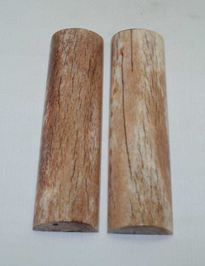 NB105MF71 Giraffe Bone Scales