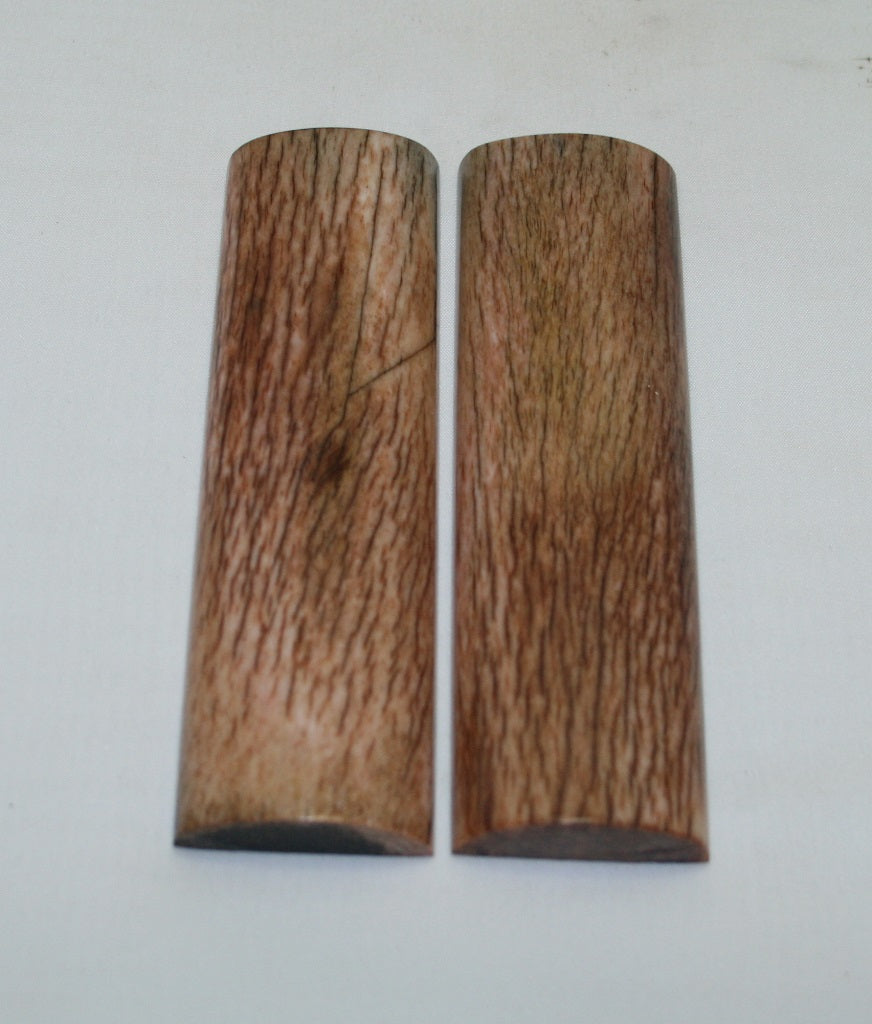 NB105MF77 Giraffe Bone Scales