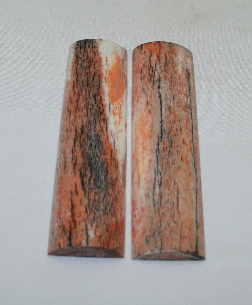 NB105MF78 Giraffe Bone Scales