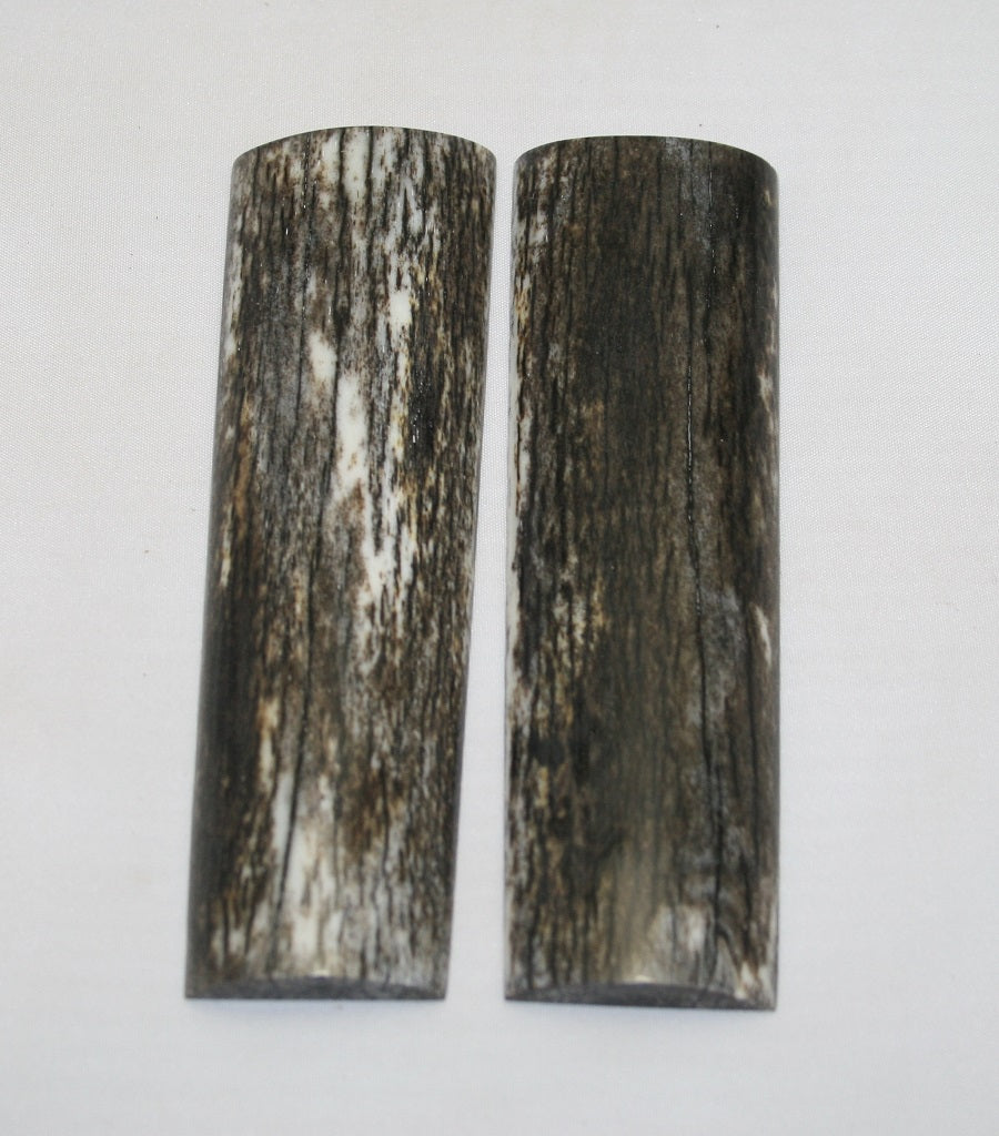 NB105MJ15  Giraffe Bone Scales