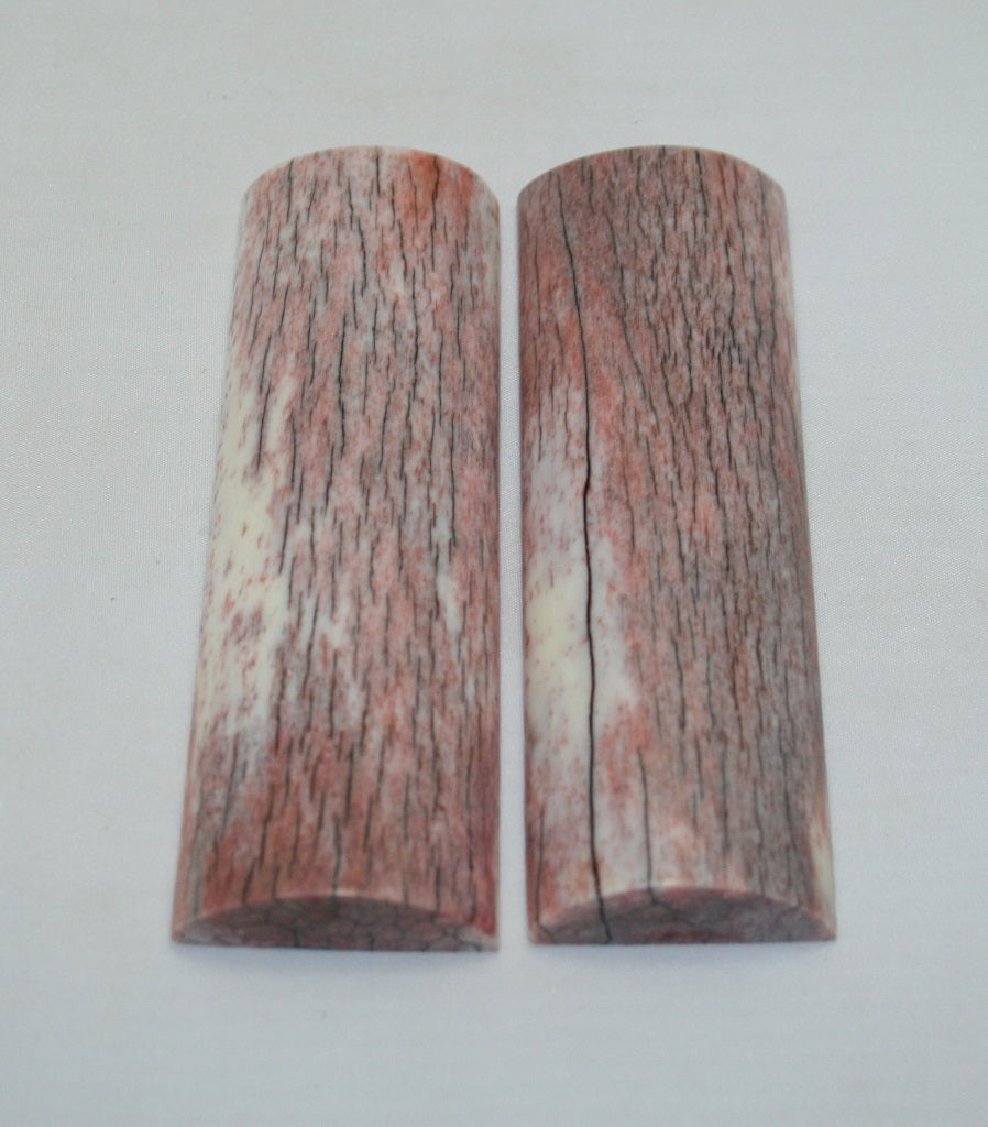 NB105MJ22  Giraffe Bone Scales