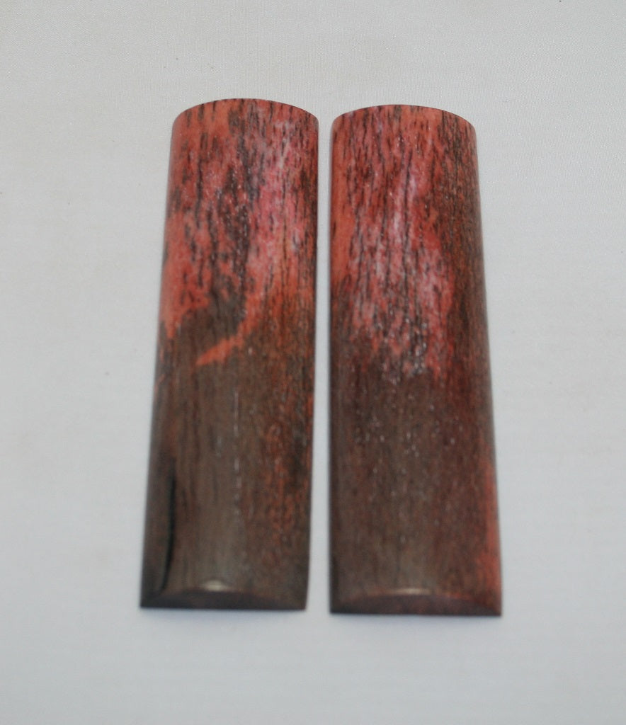 NB105MJ30  Giraffe Bone Scales