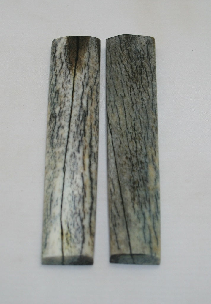 NB105MJ40  Giraffe Bone Scales