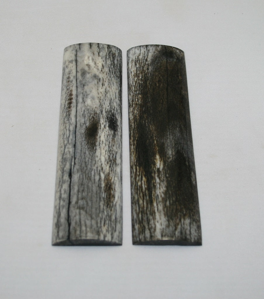 NB105MJ46  Giraffe Bone Scales