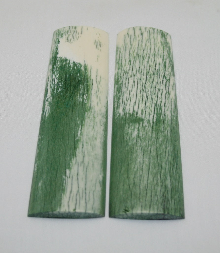 NB105NL26 Giraffe Bone Scales