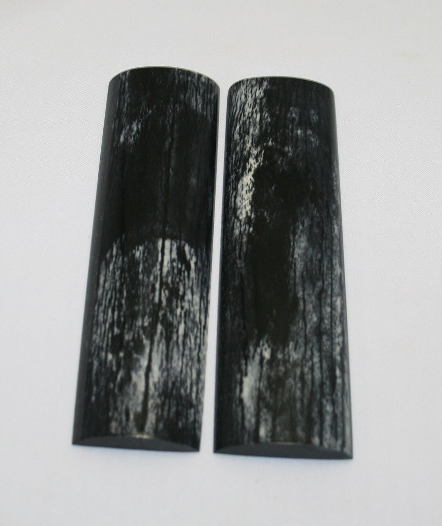 NB105NL91 Giraffe Bone Scales